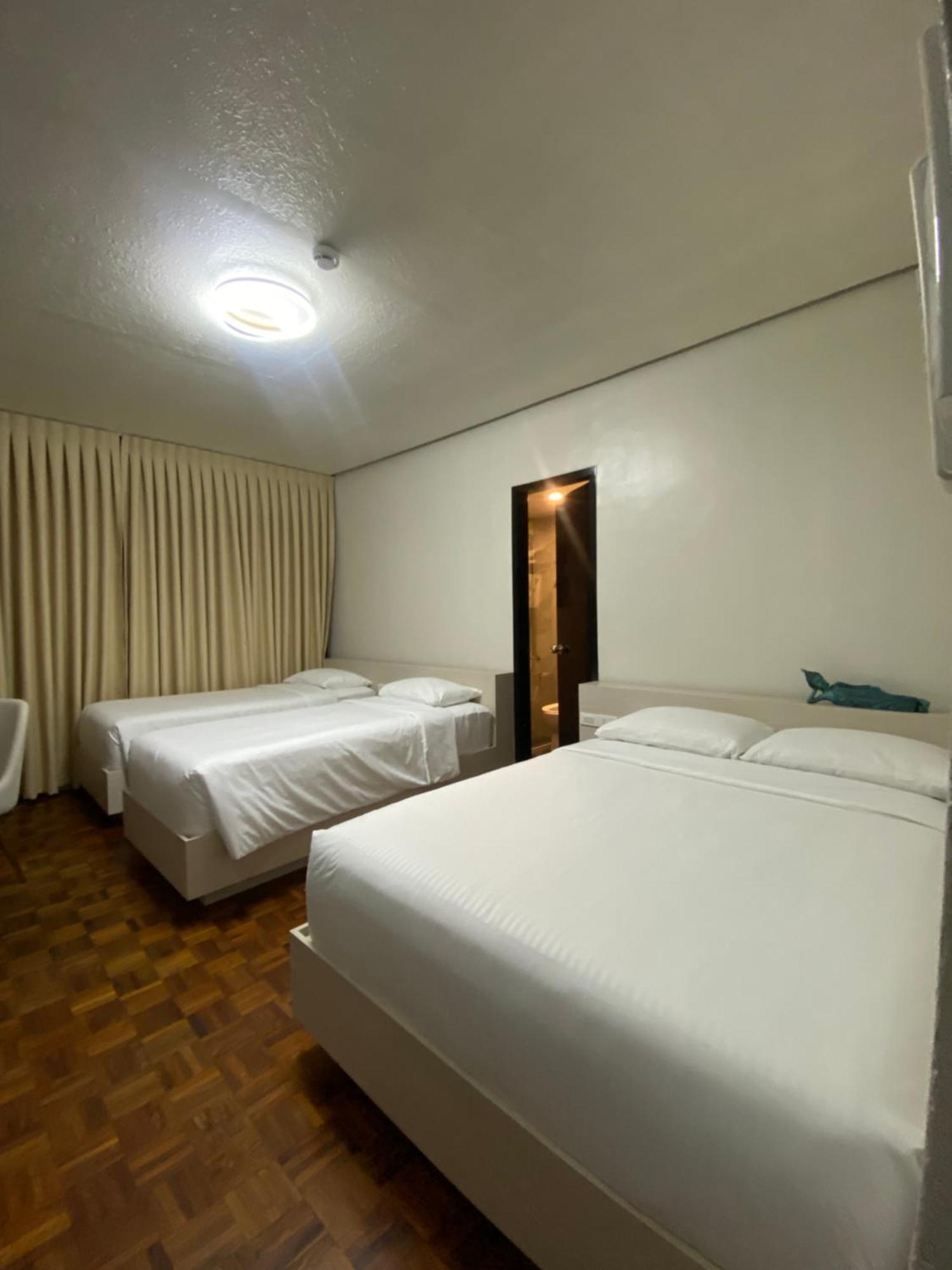 Honey Suite Room Inside Bee Cafe Cebu At Ayala Area Extérieur photo
